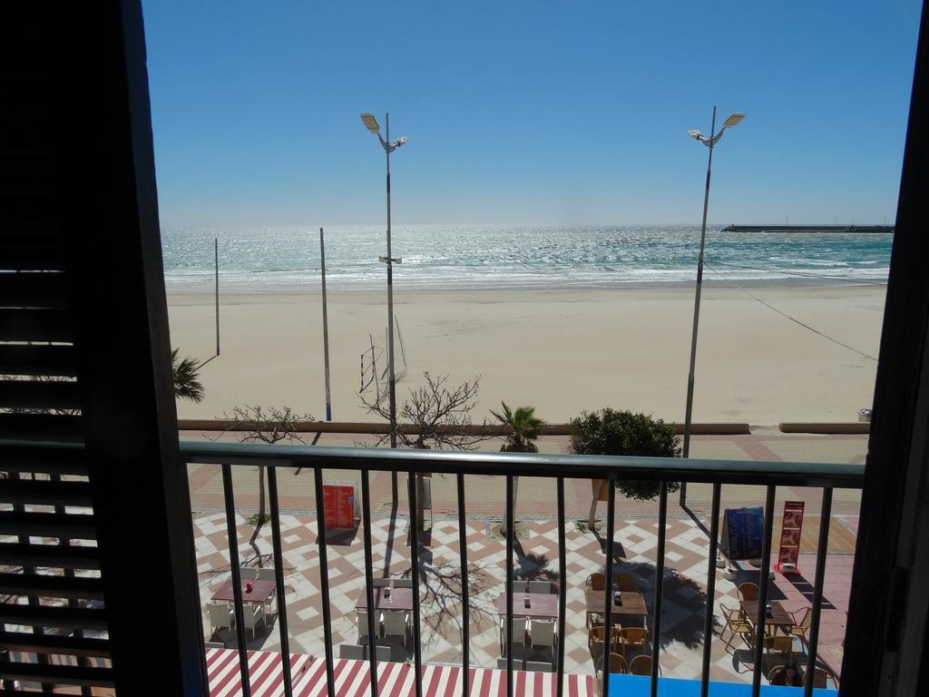 Estudio Acuario Frente Mar Barbate